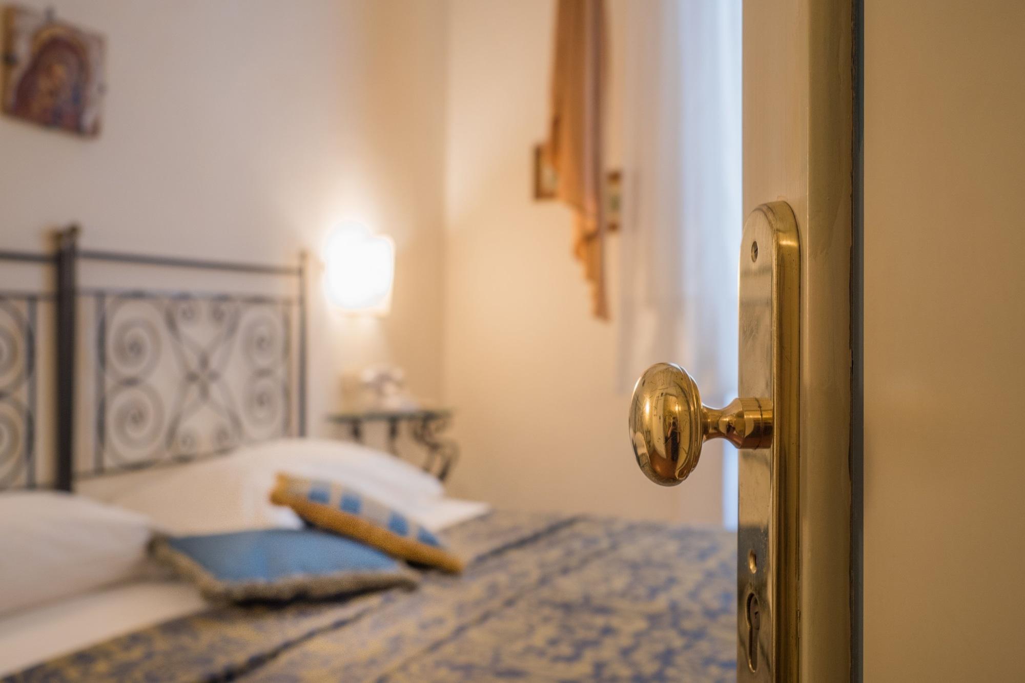 B&B Piccolo Hotel コルトーナ エクステリア 写真